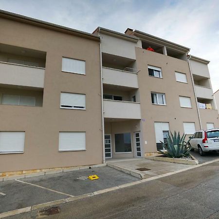 Apartman Reno Ζαντάρ Εξωτερικό φωτογραφία